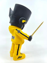 Load image into Gallery viewer, Bruce Lee Club Dragon Zeta TEQ63 by Quiccs x Devil Toys 6&quot;
