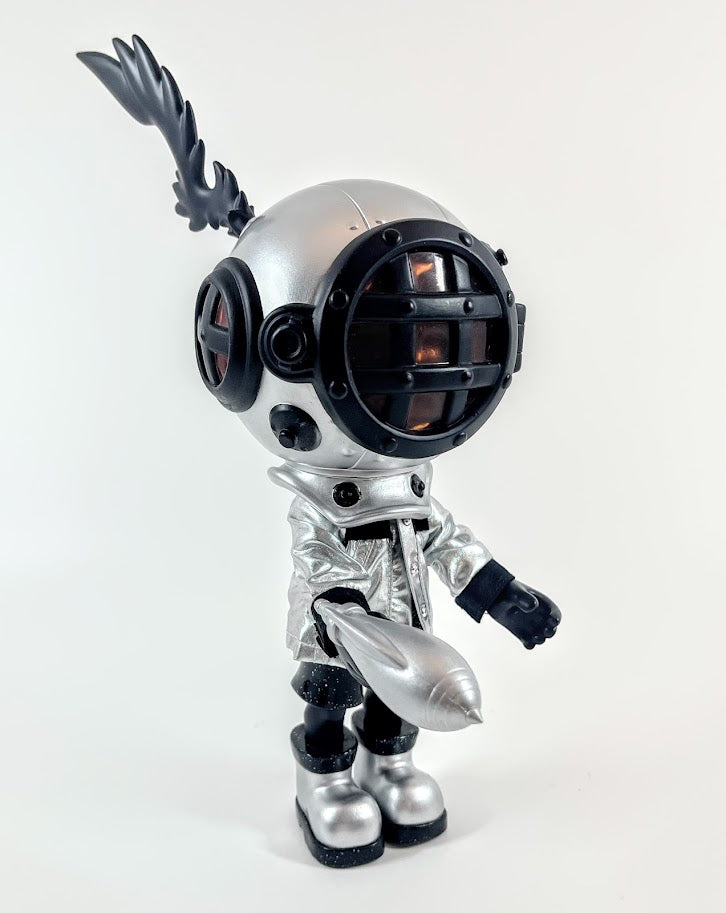 Sank Toys - Little Sank - Silver Space Traveler