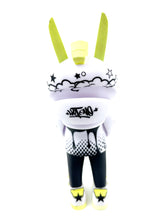 Load image into Gallery viewer, Mayumi TEQ63 - Martian Toys by Quiccs x Sket One 6&quot;

