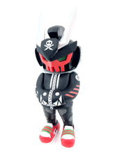 Load image into Gallery viewer, Deadbots TEQ63 - Martian Toys x Quiccs x Kidrobot 6&quot;
