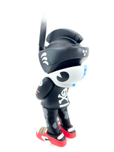Load image into Gallery viewer, Deadbots TEQ63 - Martian Toys x Quiccs x Kidrobot 6&quot;
