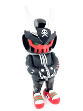 Load image into Gallery viewer, Deadbots TEQ63 - Martian Toys x Quiccs x Kidrobot 6&quot;
