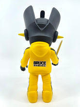 Load image into Gallery viewer, Bruce Lee Club Dragon Zeta TEQ63 by Quiccs x Devil Toys 6&quot;
