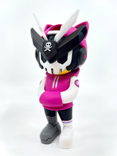Load image into Gallery viewer, Abiru Pink TEQ63 - Martian Toys by Quiccs 6&quot;
