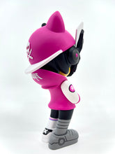 Load image into Gallery viewer, Abiru Pink TEQ63 - Martian Toys by Quiccs 6&quot;
