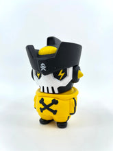 Load image into Gallery viewer, Bruce Lee Club Nano Zeta TEQ63 - Toy Station x Devil Toys by Quiccs 3&quot;

