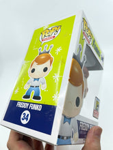 Load image into Gallery viewer, Funko POP! Freddy Funko as Hulk Hogan Beat Up SDCC Fundays 2015
