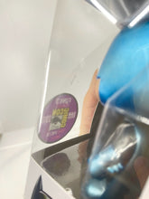 Load image into Gallery viewer, Funko Pop! DC Universe: Batman Blue Metallic #01 - SDCC 2010
