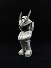 Load image into Gallery viewer, Super Retro TEQ63 - Martian Toys by Quiccs 6&quot;
