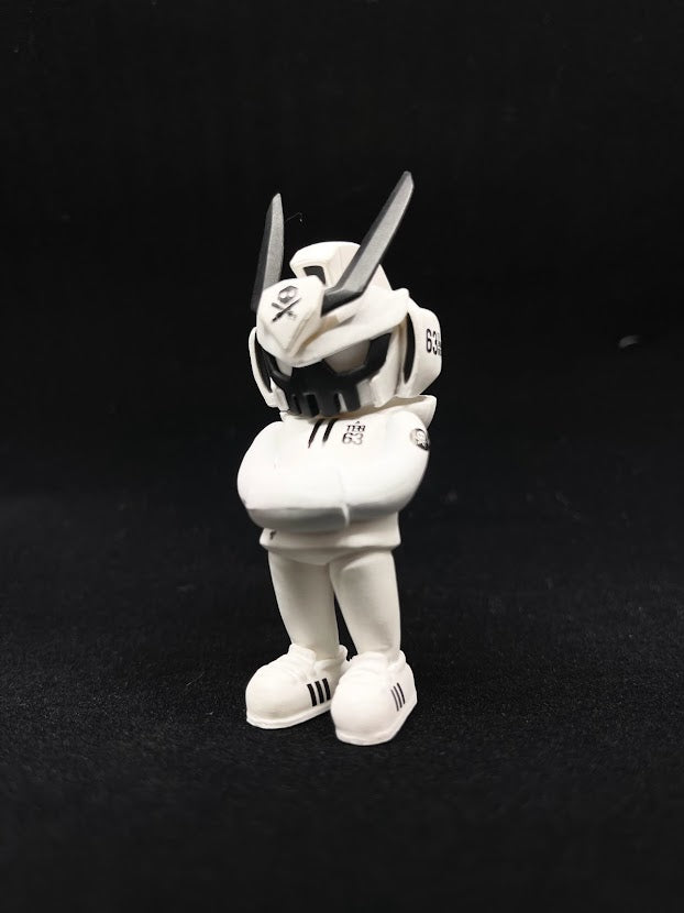 White Core Ghost Mode MicroTeq TEQ63 - Martian Toys by Quiccs 3