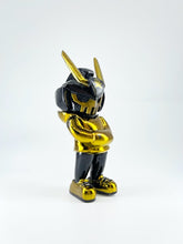 Load image into Gallery viewer, Revenge of Kid Midas MicroTeq TEQ63 - Martian Toys by Quiccs 3&quot;
